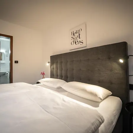 Engel 16, Boutique - Adults Only *