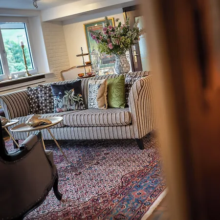 Engel 16, Boutique - Adults Only